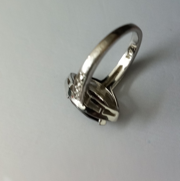 Nevada Sliver Vintage Burmese Marquise Garnet & Diamond Ring - Size: 7 - 7.5 - Picture 10 of 16